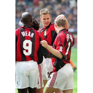 AC Milan 1998-2000 Weah #9 Homekit Nameset Printing