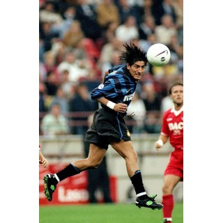 Inter Milan 1999-2000 Zamorano #18 Awaykit Nameset Printing