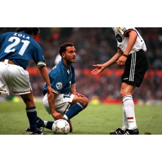 Italy 1996 Zola #21 EURO Awaykit Nameset Printing 