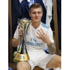 Real Madrid 2017-2018 Fly Emirate Home Soccer Sponsor